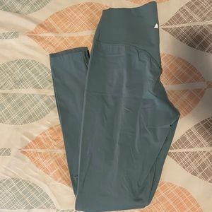 Balance athletica OG pant in lagoon